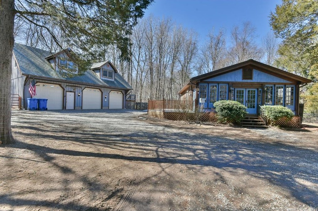 60 Tatnic Hill Rd, Brooklyn, CT 06234-2318