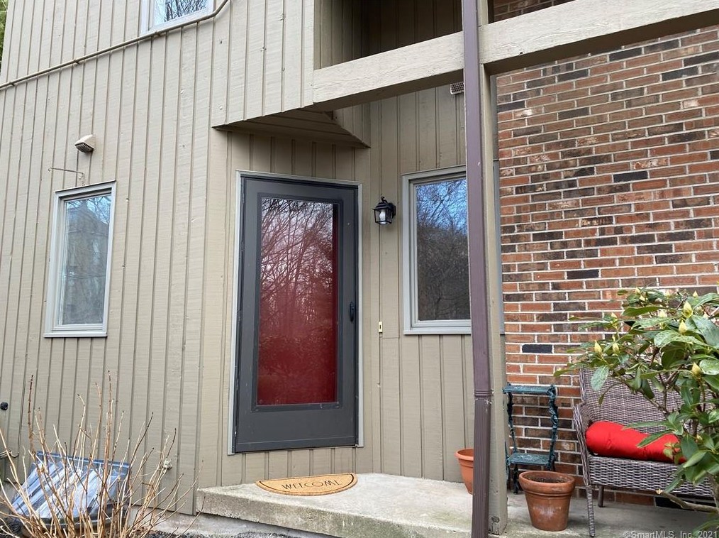 59 Far View Cmns, Southbury, CT 06488-2364