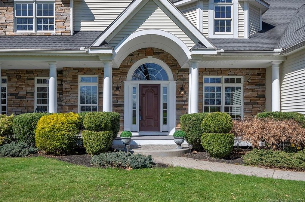 76 Tripp Rd, Ellington, CT 06029