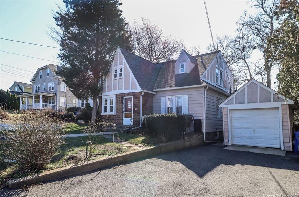 36 Tierney St, Norwalk, CT 06851