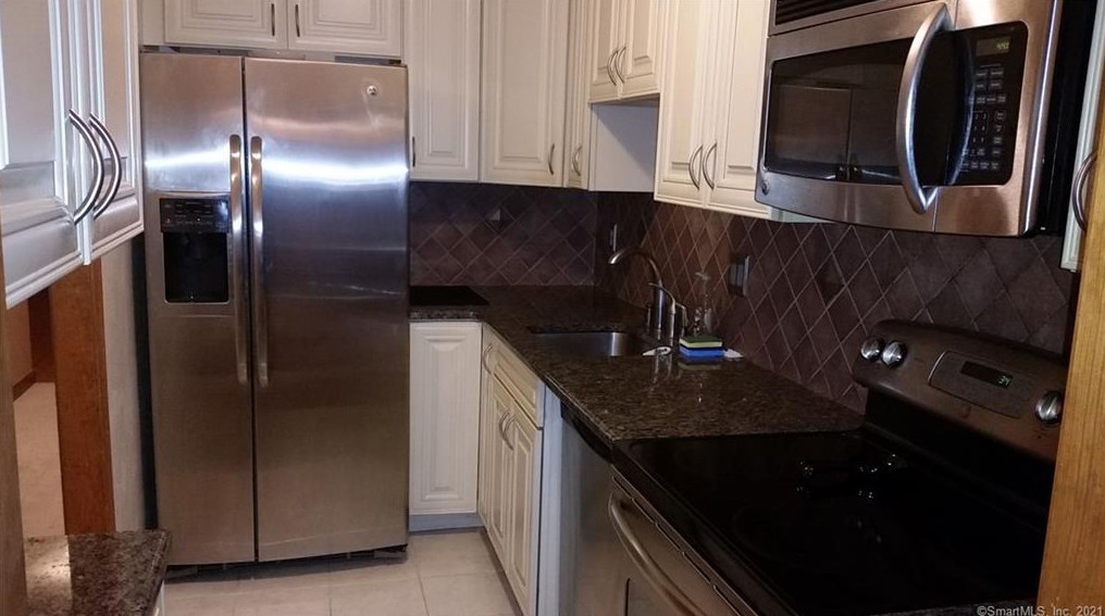 443 Cypress Rd Unit 443, Hartford, CT