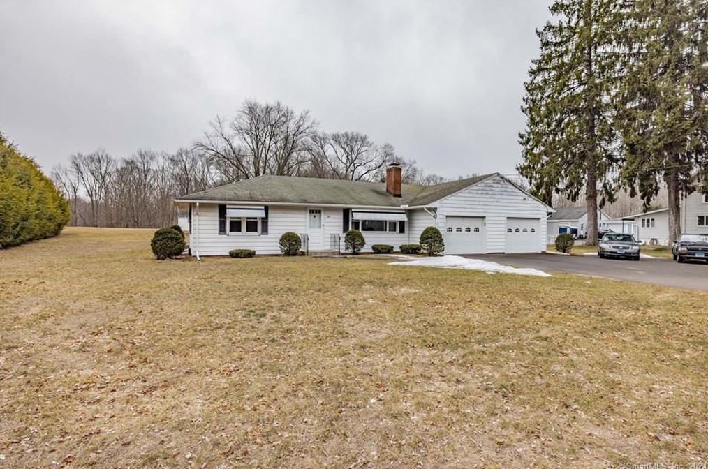 26 Broad Brook Rd, East Windsor, CT 06016