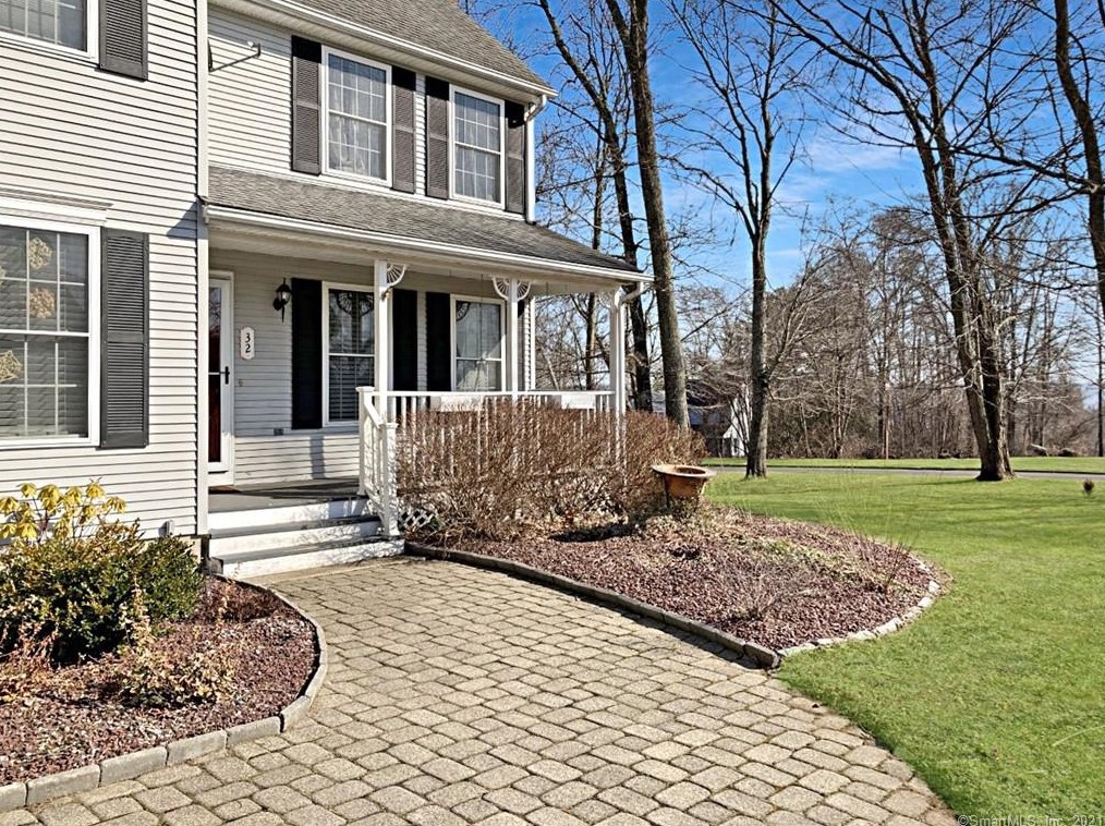 32 Cindy Dr, Coventry, CT 06238-3471