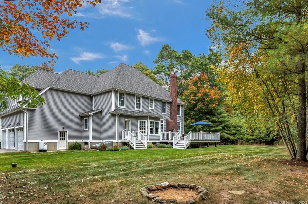 61 Sugar Bush Ln, Tolland CT 06084-2166 exterior