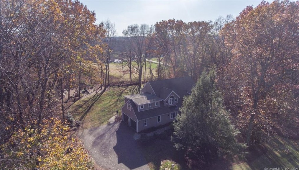 7 E Ridge Ct, Cheshire, CT 06410