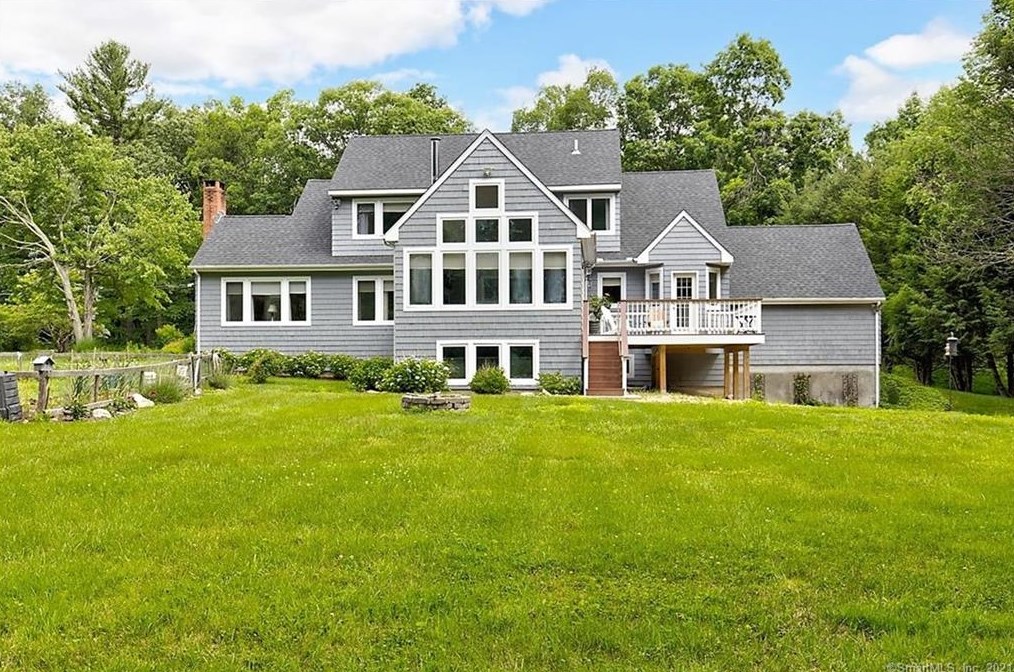 125 Love Ln, Coventry, CT 06238