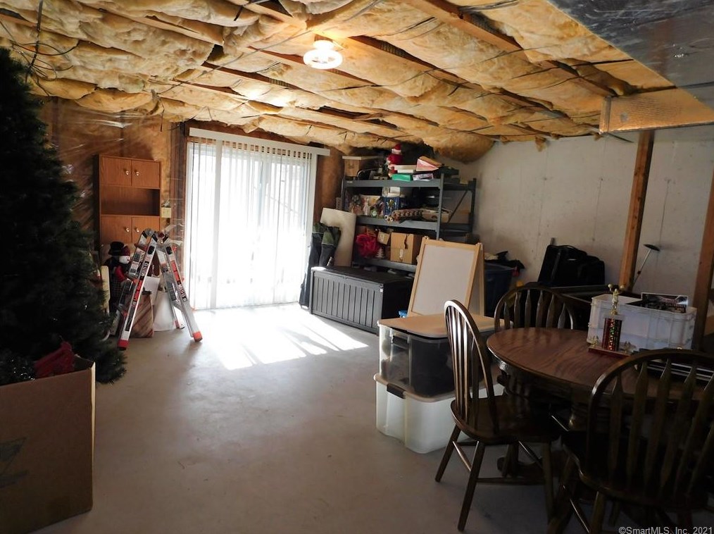 10 Morningview Dr, Cromwell CT  06416-2508 exterior