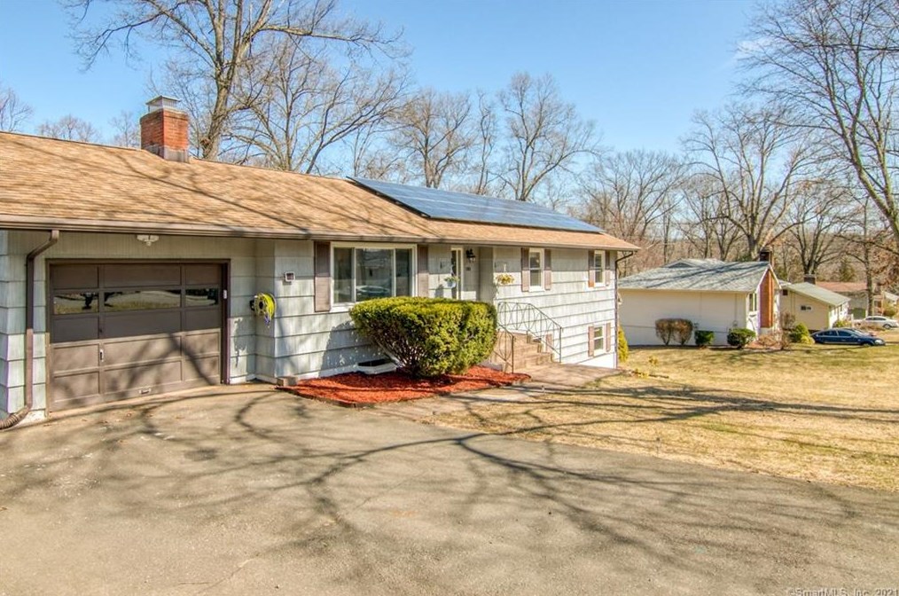 100 Hillside Ave, Vernon, CT 06066-4909