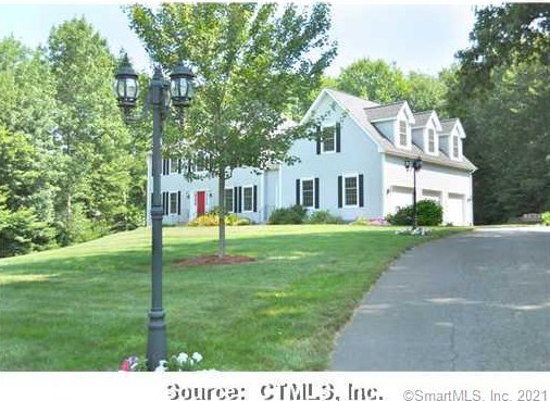 35 Eaglebrook Dr, Somers, CT 06071