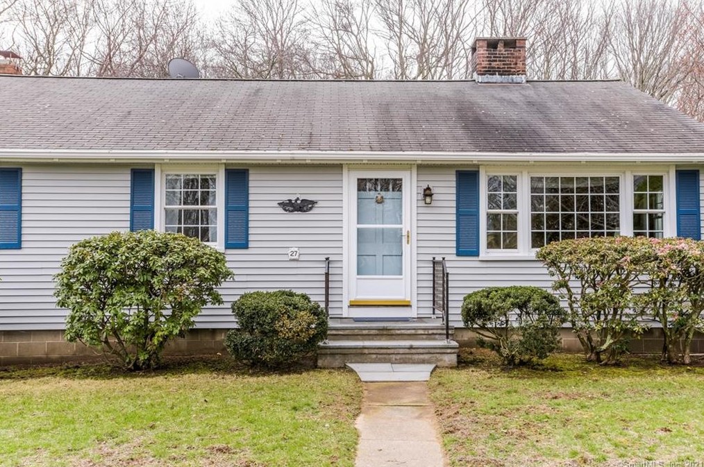 27 Pond Circle Rd, Westbrook, CT 06498