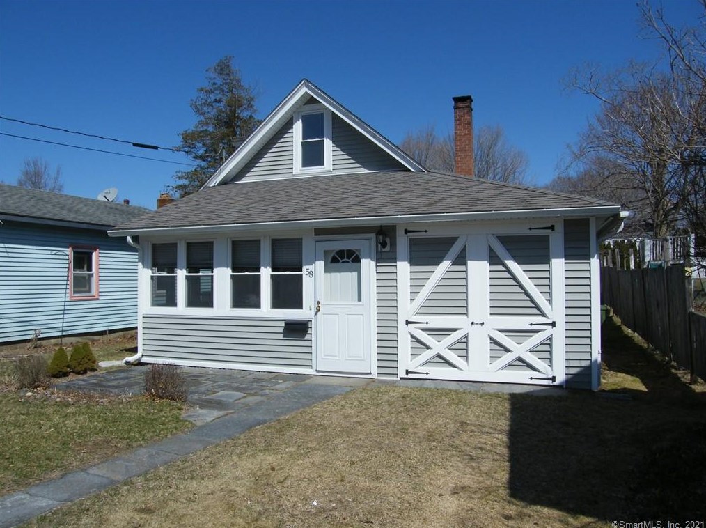 58 Union St, Deep River, CT 06417