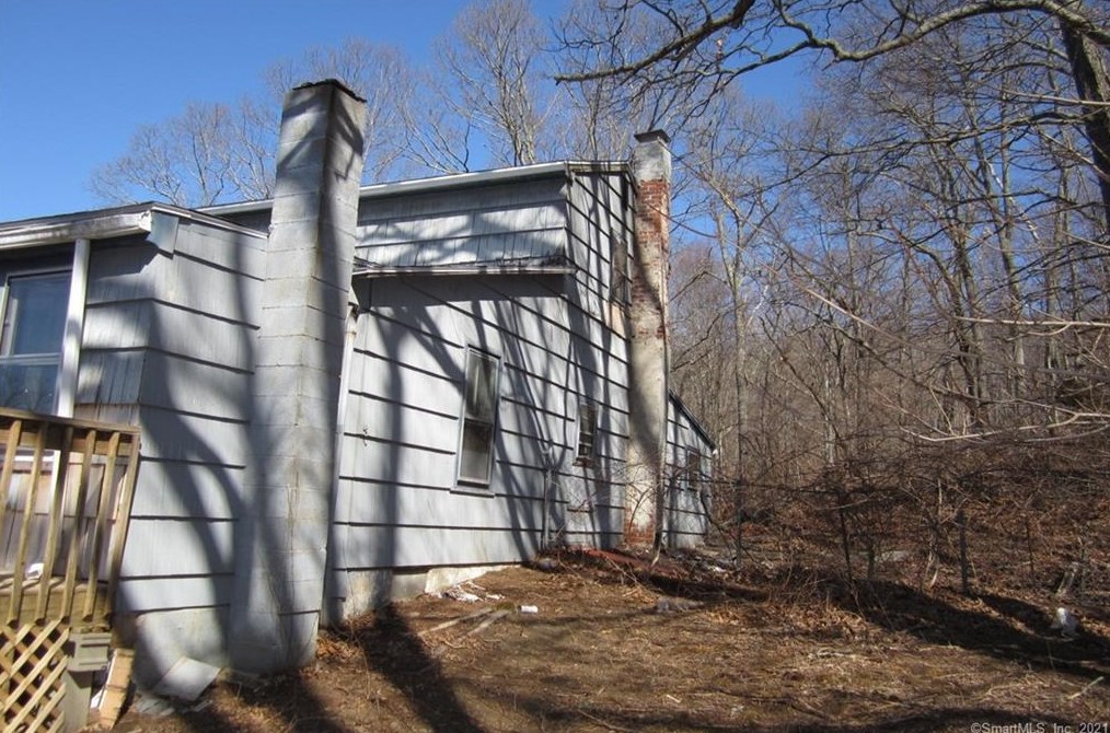 157 Stonehouse Rd, Coventry, CT 06238