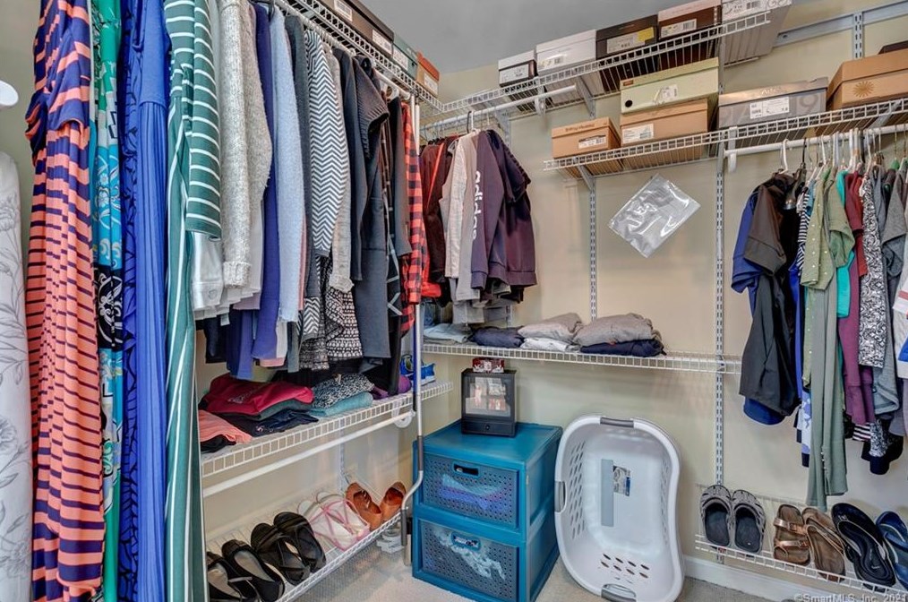 37 Chidsey Ave, New Haven CT 06512-3007 exterior