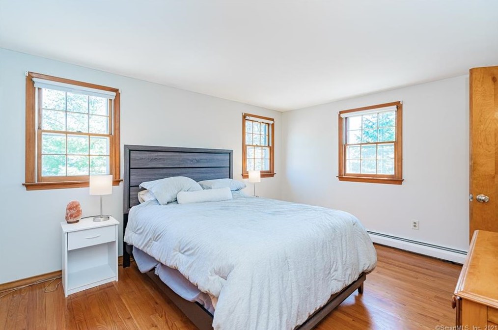 124 Huntington Dr, Vernon CT  06066-4610 exterior