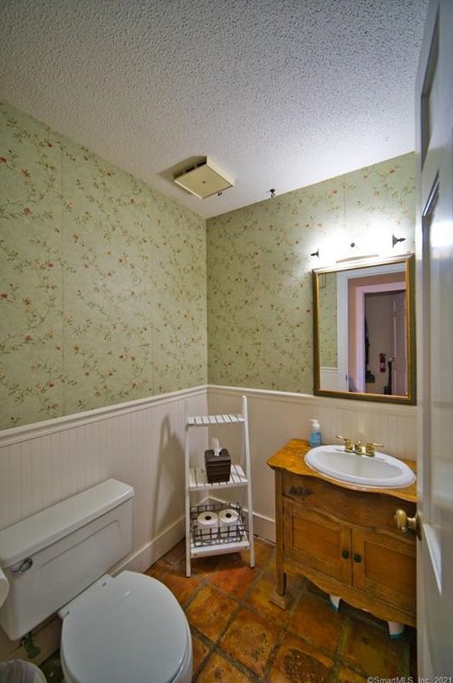 5 Shanda Ln, Tolland CT  06084-3952 exterior