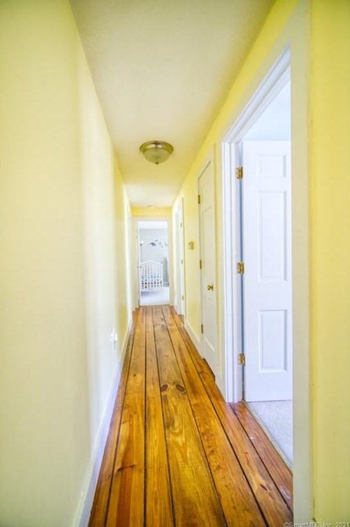 5 Shanda Ln, Tolland CT  06084-3952 exterior