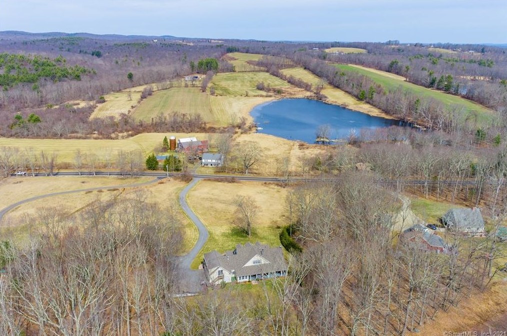 180 Hampton Rd, Pomfret Center, CT 06259