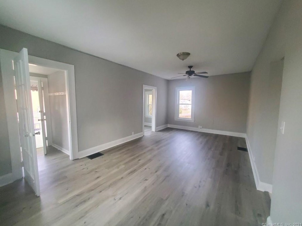 25 Mckinley Ave, Stratford, CT 06615-7222