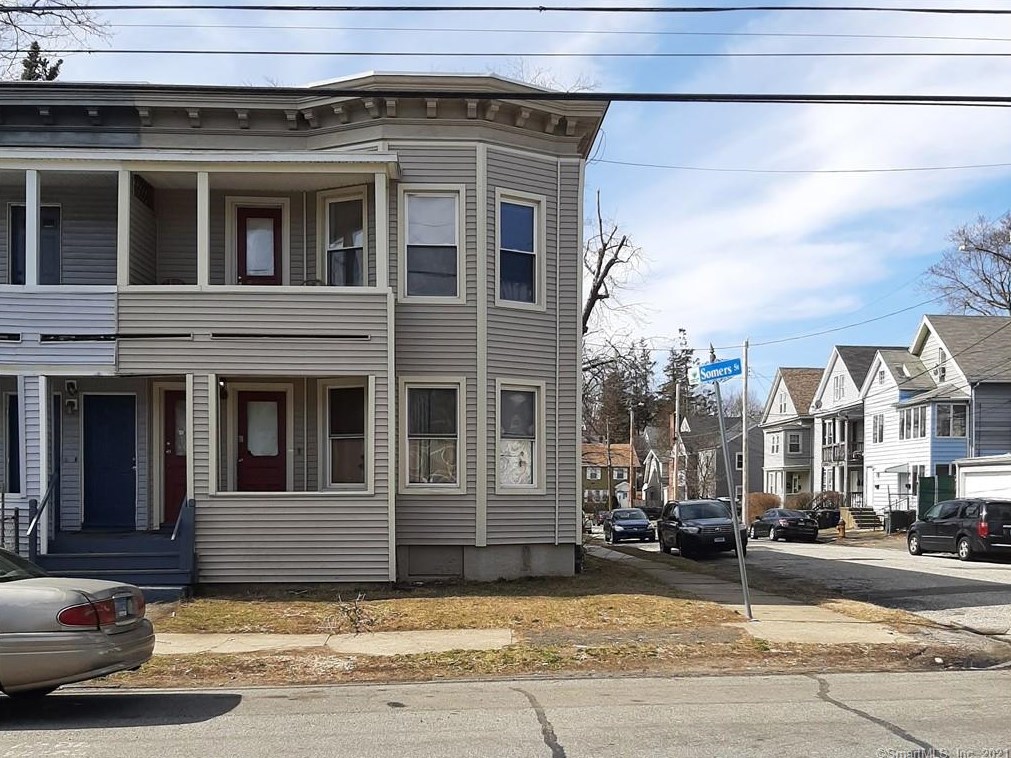 829 Wood Ave, Bridgeport, CT 06604