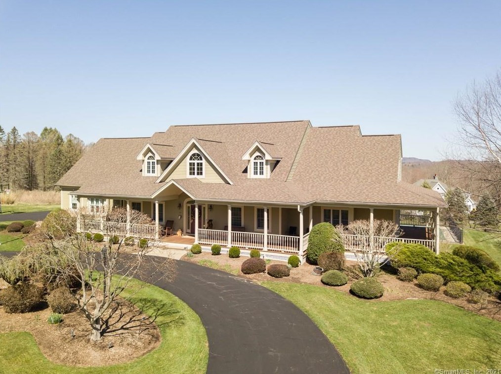 740 Reservoir Rd, Cheshire, CT 06410