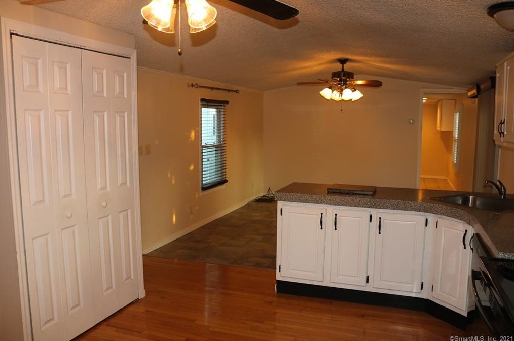 7 Western Sands, Wallingford, CT 06492-2949