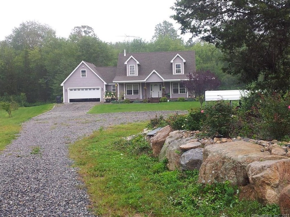 9 Silver Falls Rd, Chesterfield, CT 06370-1824