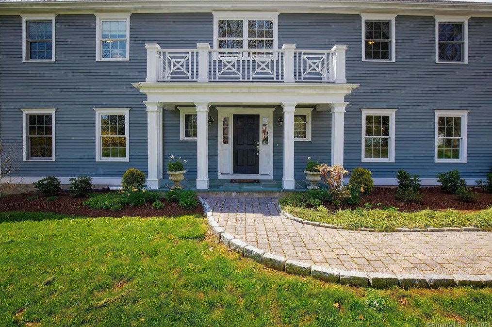 307 Barberry Rd, Southport, CT 06890