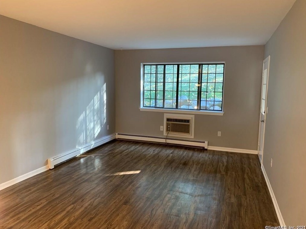 13 Eden Ct Unit 13, Brookfield Center, CT