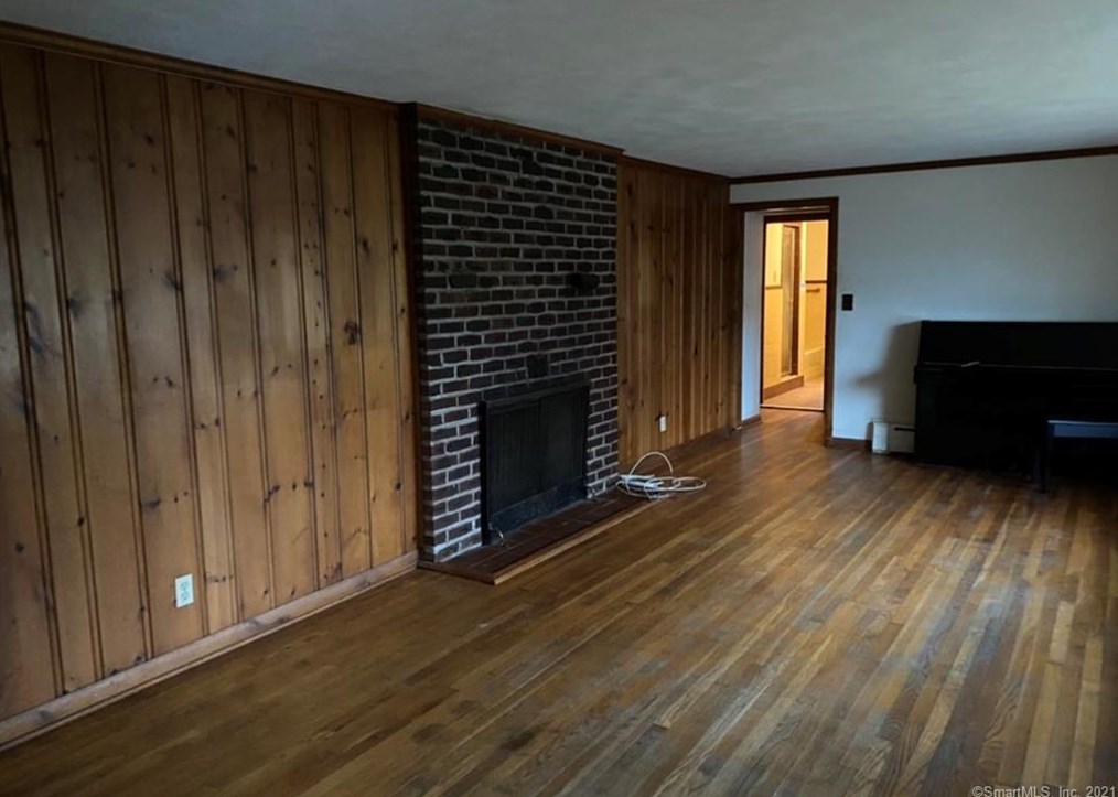 1618 Hartford Turnpike, North Haven, CT 06473