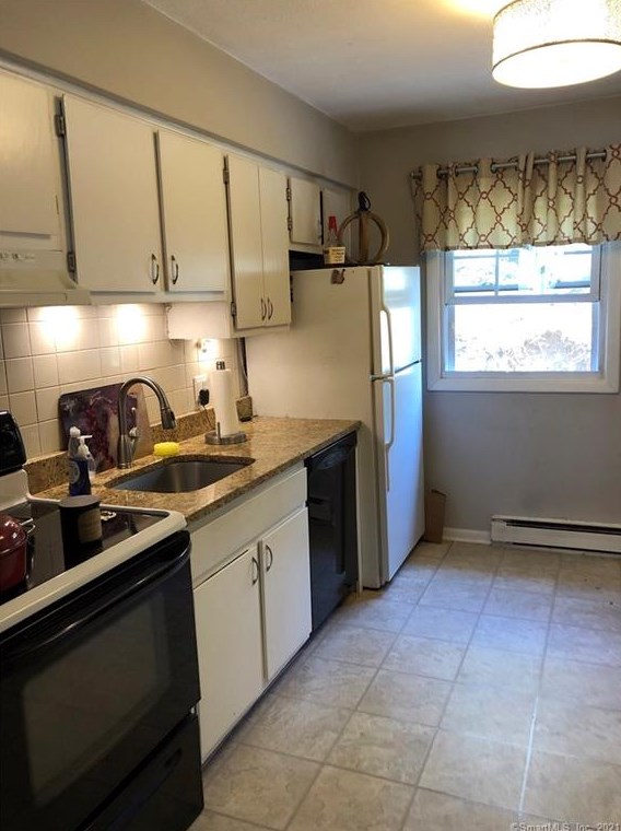 646 Howe Ave #24, Huntington, CT 06484