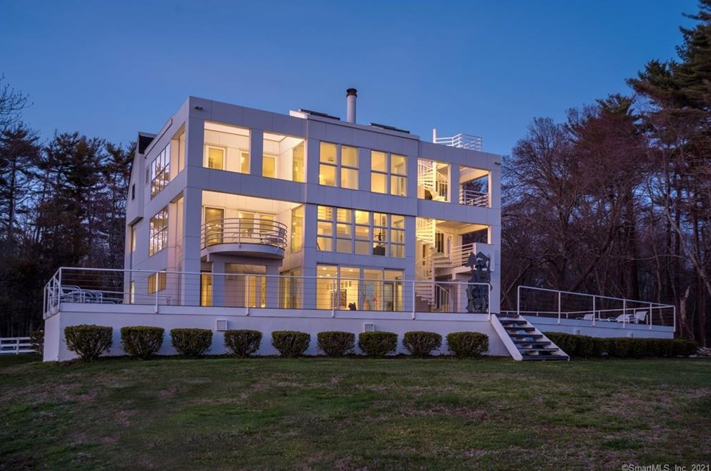 11 Dennis Rd, Lyme, CT 06371