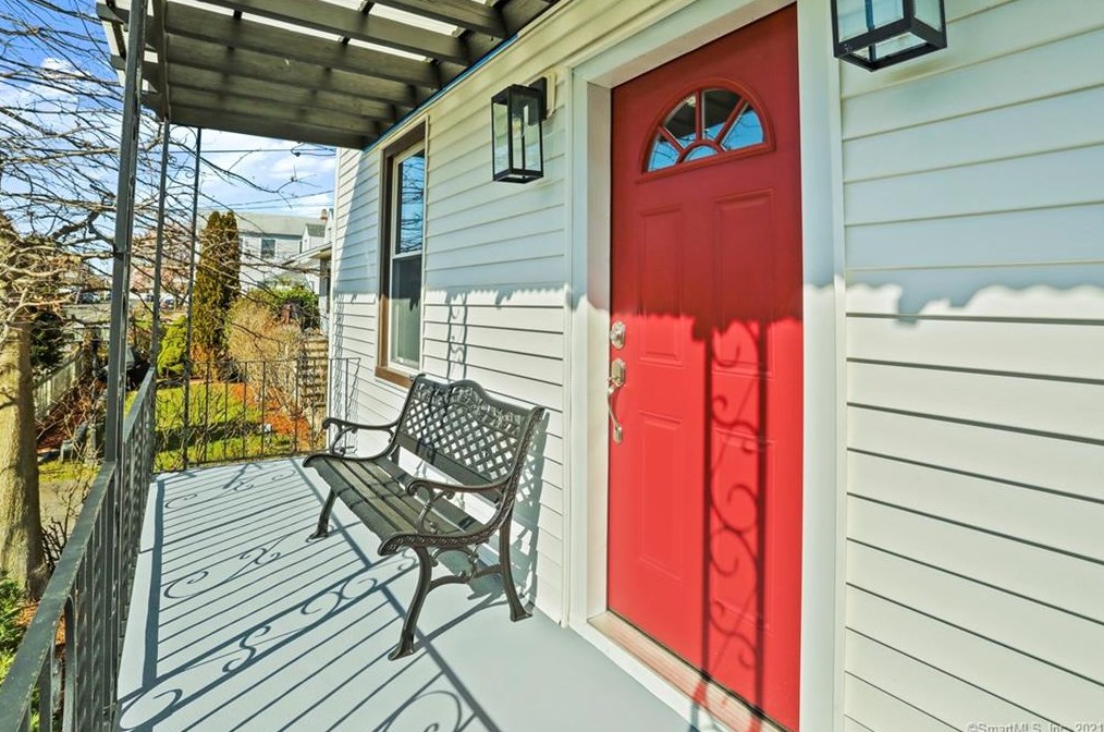 48 Euclid Ave, Stamford, CT 06902