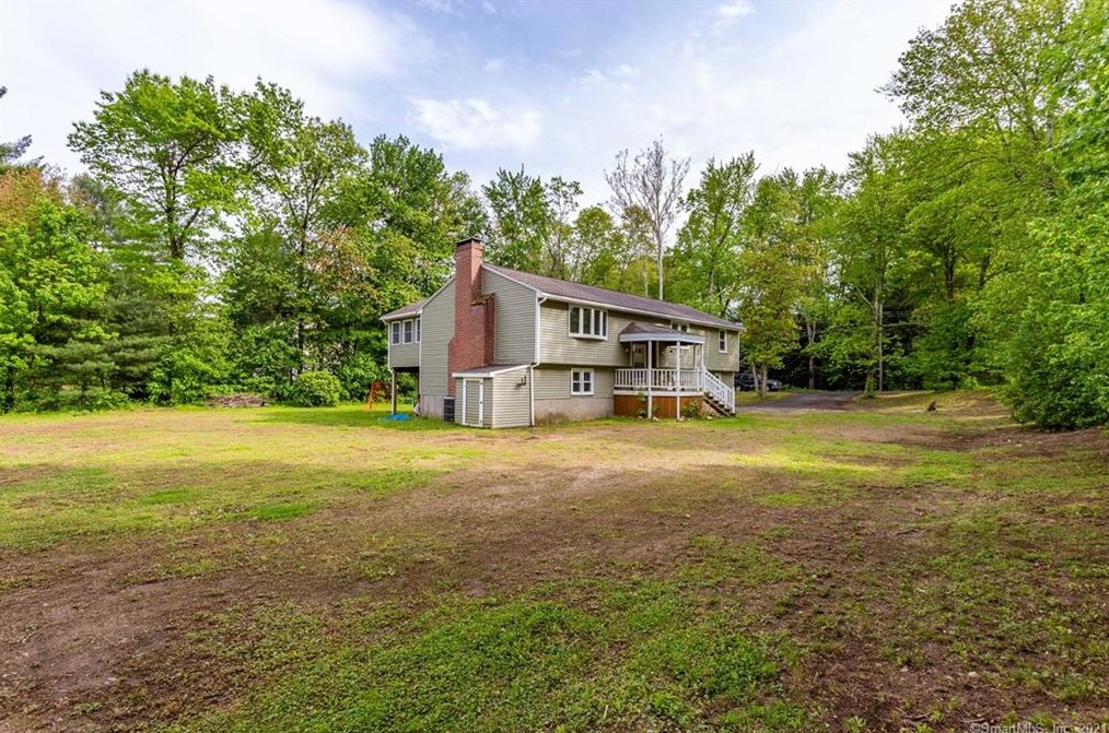 40 Harmony Hill Rd, Granby, CT 06035