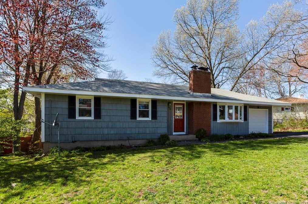 172 Hawthorne St, Manchester, CT 06042