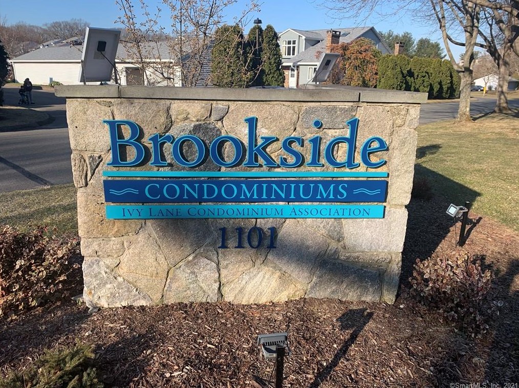 73 Ivy Ln Unit 73, Wapping, CT