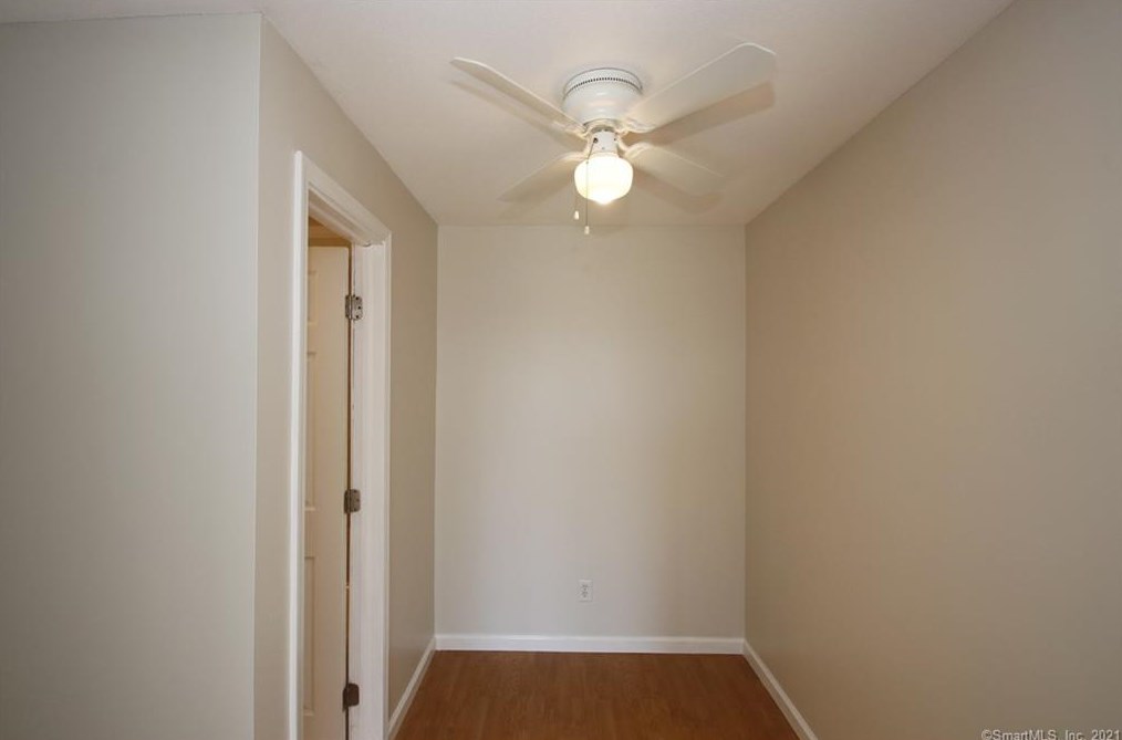 111 Country Squire Dr, Cromwell CT  06416-4528 exterior