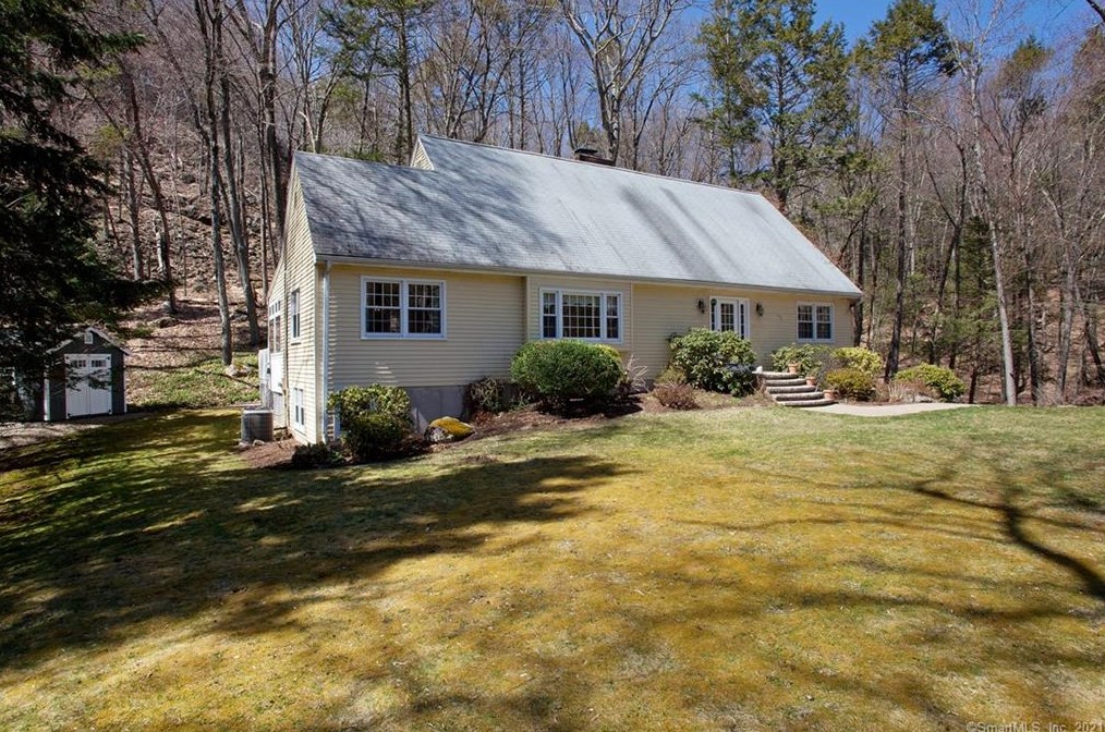 39 Northgate, Simsbury, CT 06070-1032