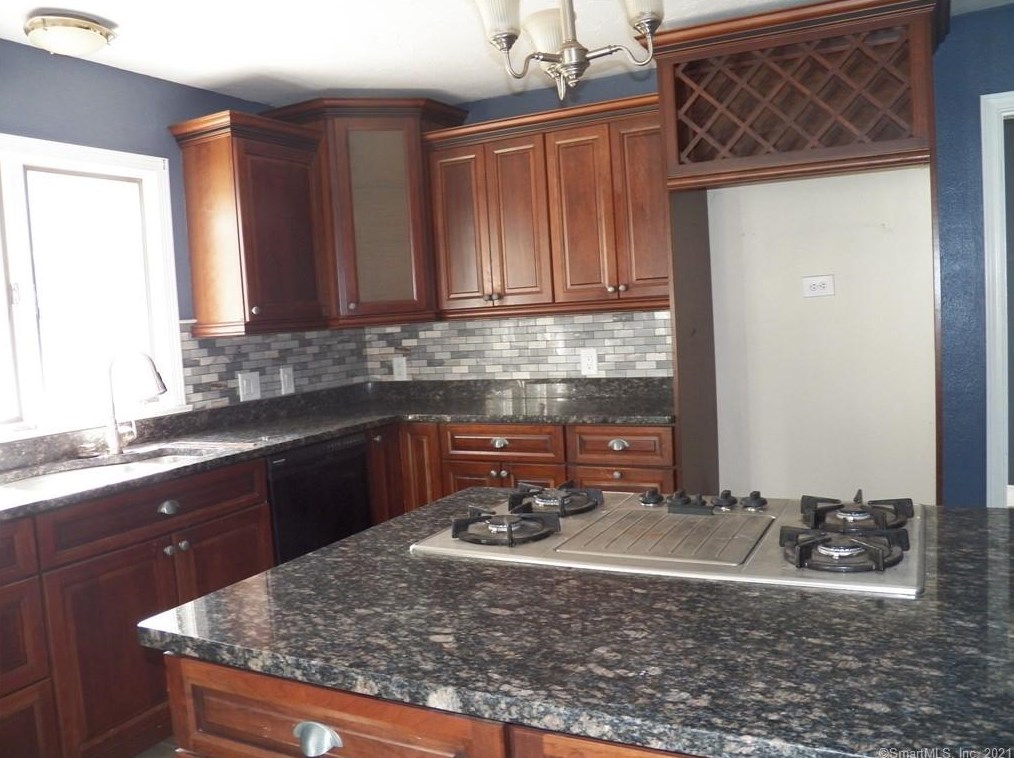 5 Westfield Ave, Killingly, CT 06239
