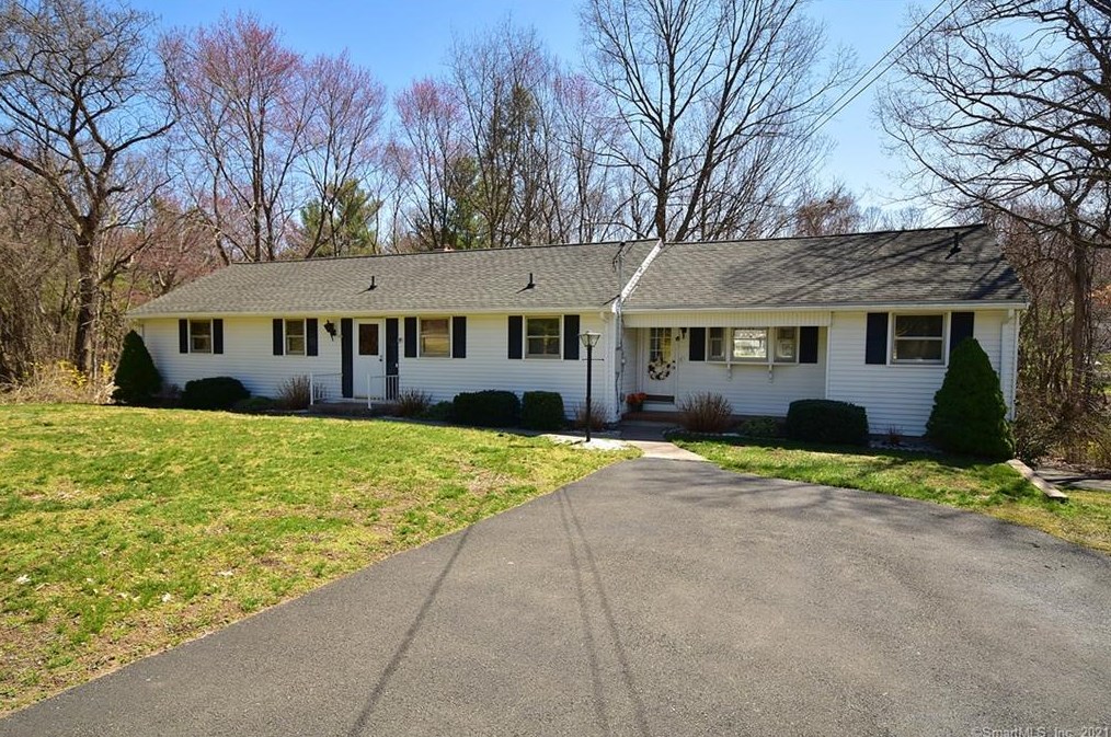 43 Meakin Dr, Windsor, CT 06095