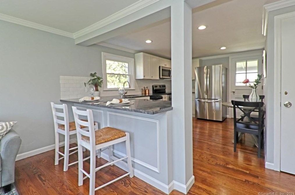 19 Pearl Rd, Union City CT  06770-3713 exterior