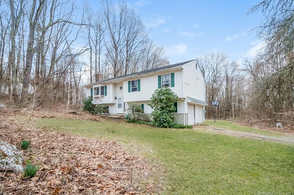 70 Windy Ridge Rd, Warren, CT 06754-1510