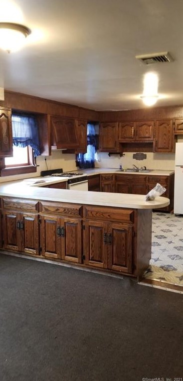 30 Hawkins St, Derby, CT 06418