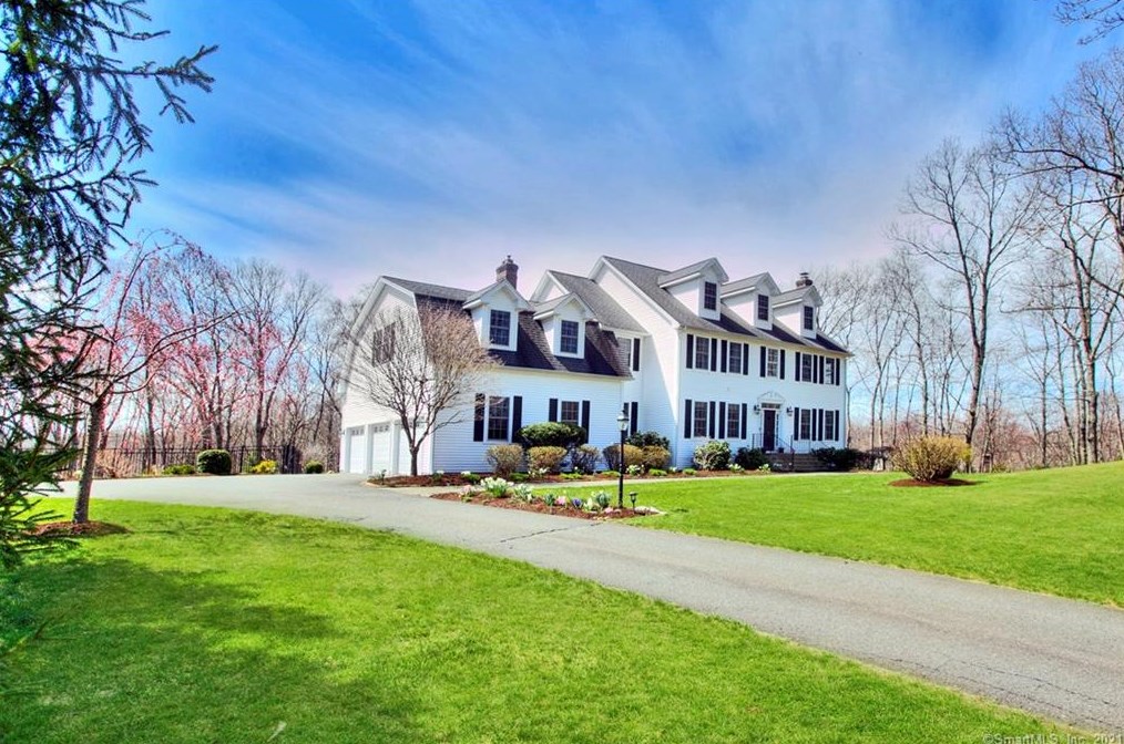 30 Marlin Rd, Sandy Hook, CT 06482