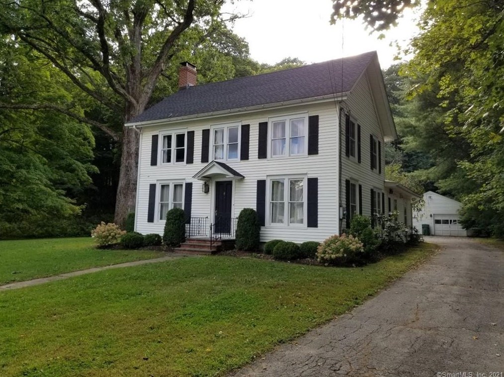 16 Under Mountain Rd, Salisbury, CT 06068