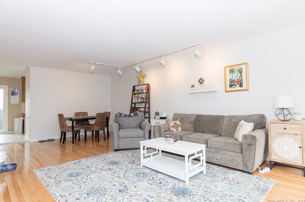 41 Dawn St #41, Fairfield, CT 06824