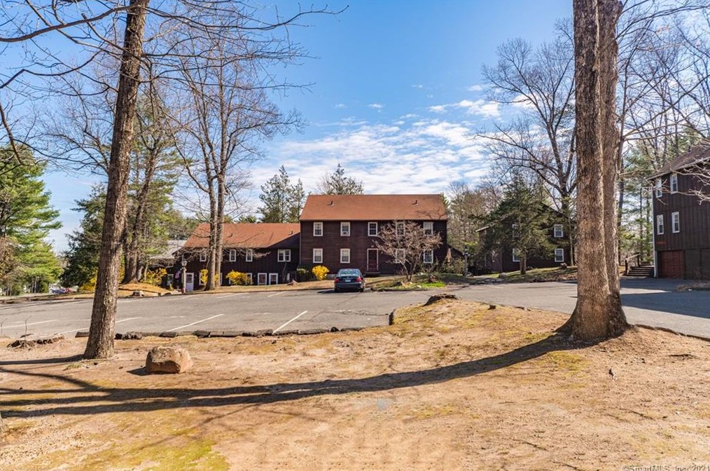 239 Old Farms Rd #14b, Avon, CT 06001