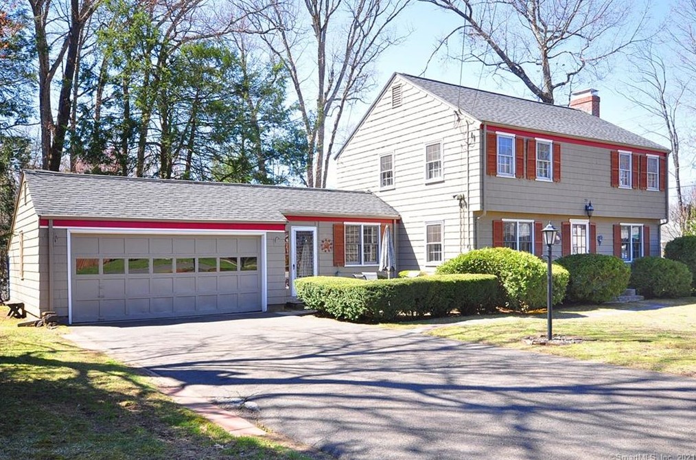59 Massaco St, Simsbury, CT 06070-2142