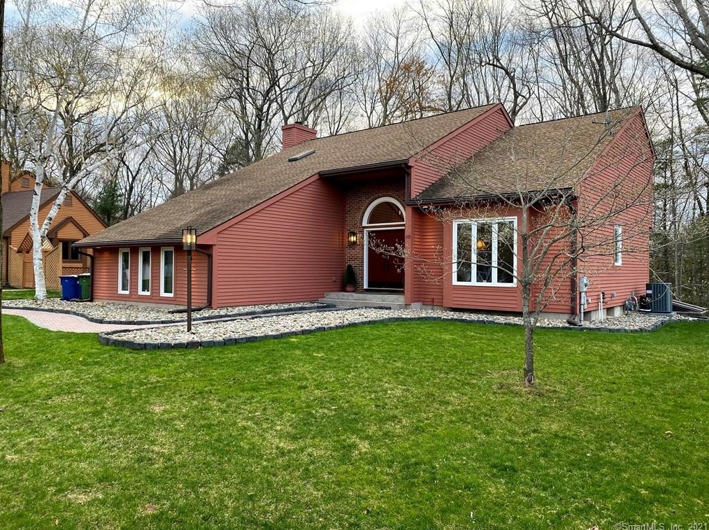 50 Pebblebrook, Windsor, CT 06095
