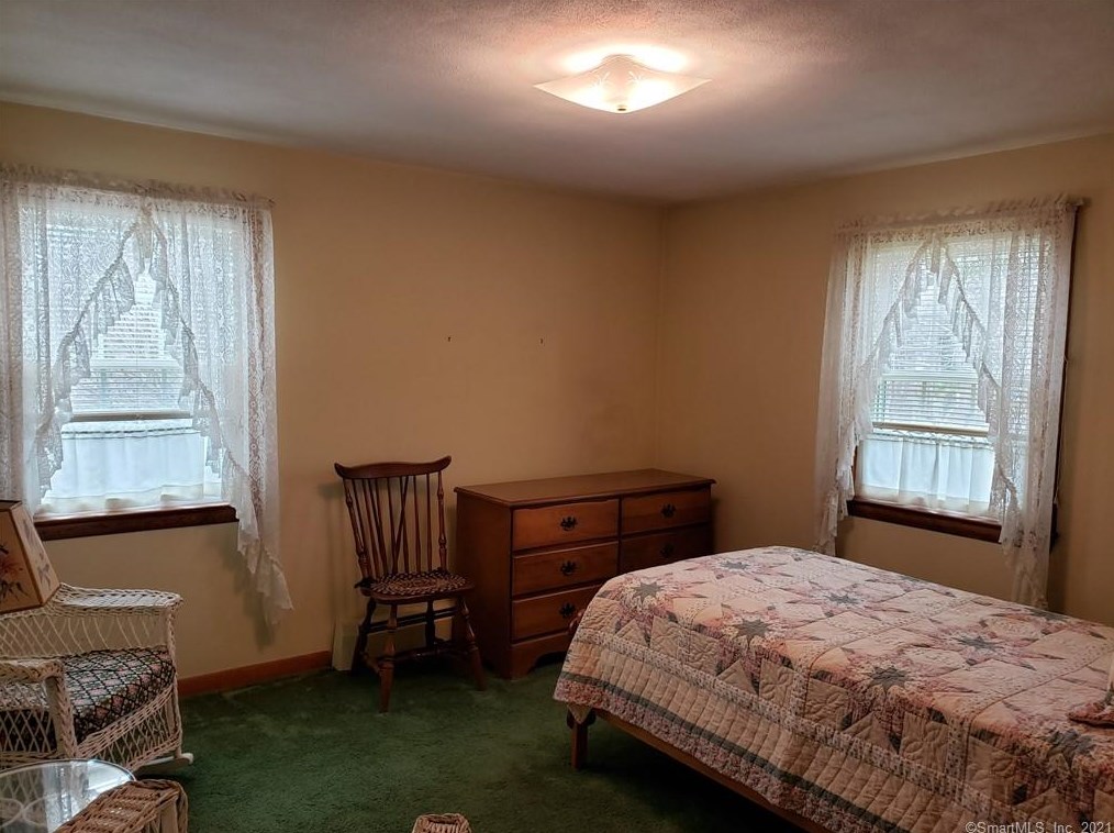 75 Dogwood Ln, Mystic CT  06355-1040 exterior