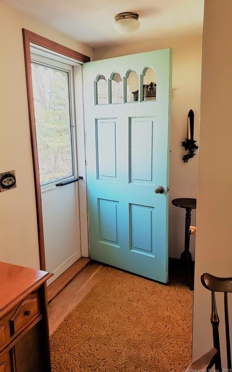 75 Dogwood Ln, Mystic CT  06355-1040 exterior